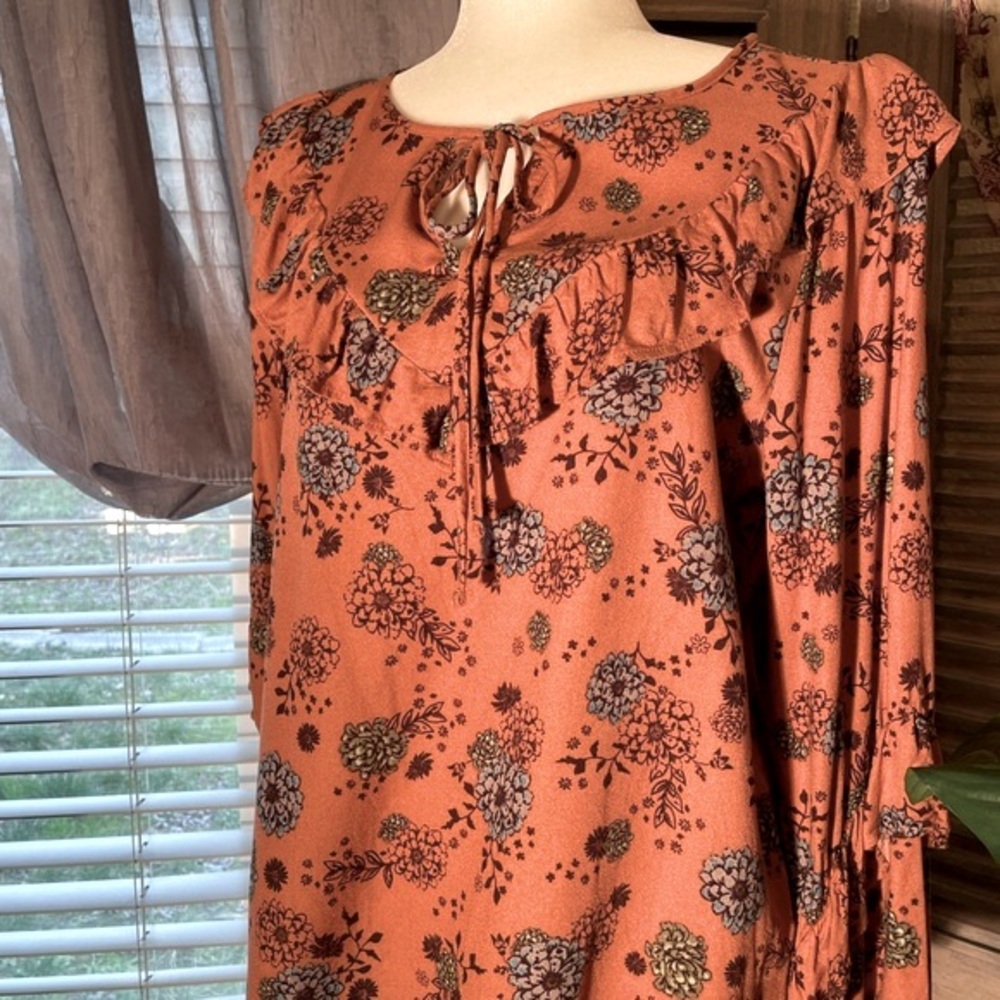 Sonoma top Size Lg. Armpit to armpit 21’ X 24’